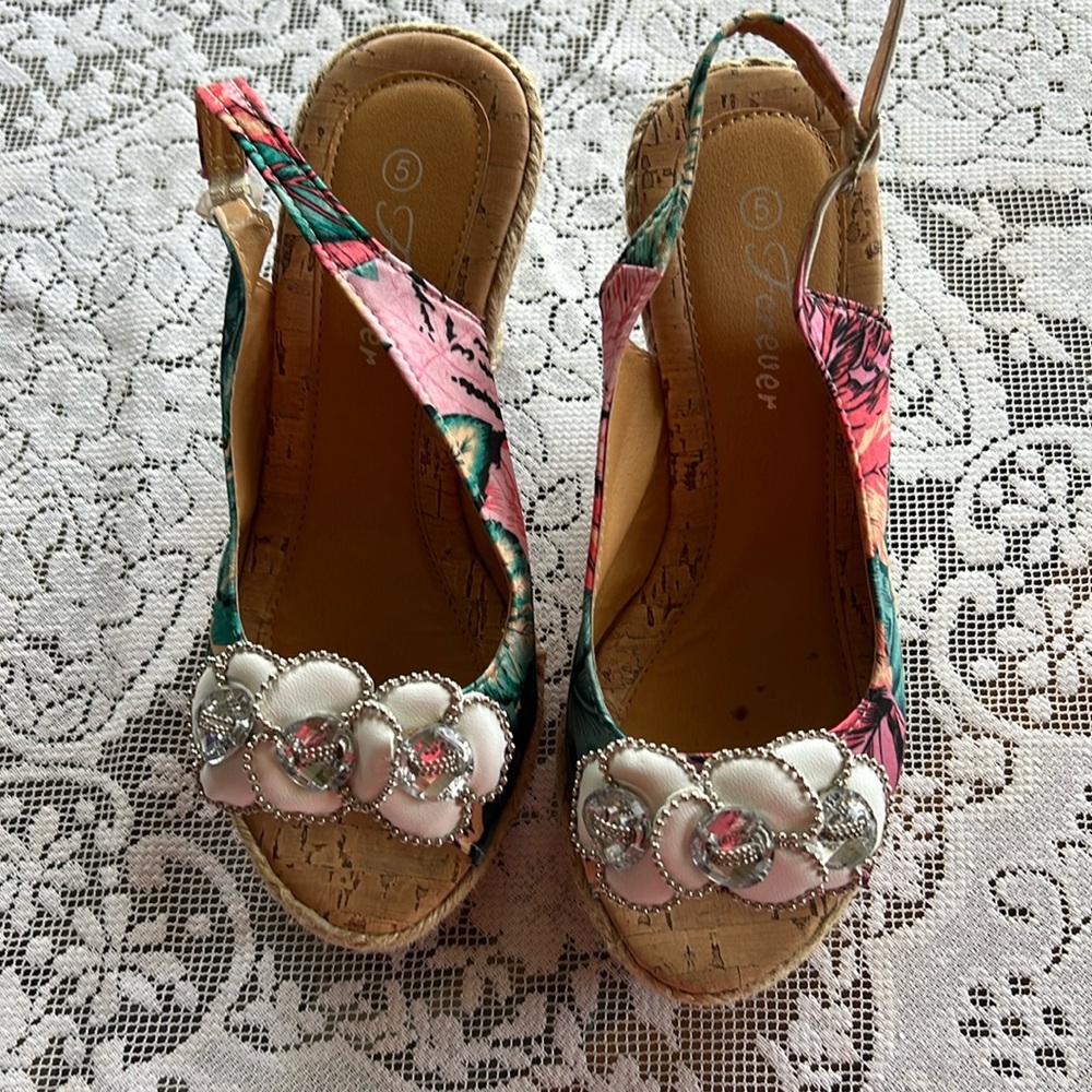 Summer shoes